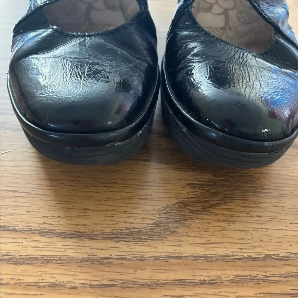 Fly London stylish black